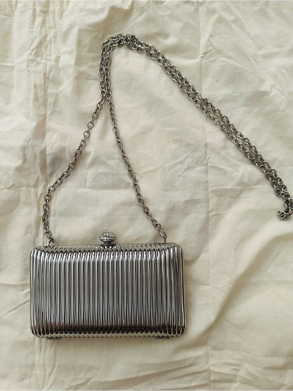 Glint Silver Ribbed Metal Evening Clutch with Chain